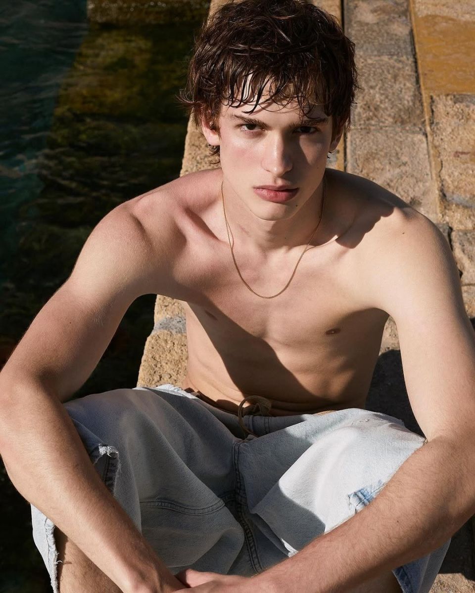 GUILLERMO FOR FUCKING YOUNG